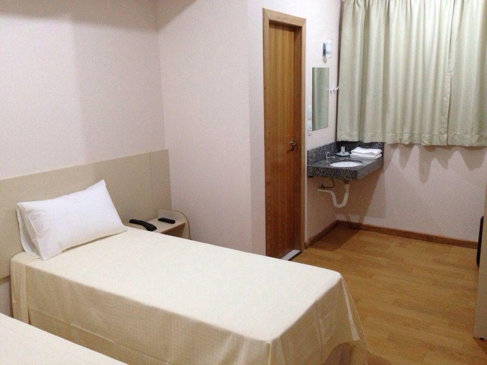 Vespasiano Hotel Telêmaco Borba 外观 照片